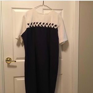 Vintage short sleeve blue and white dress